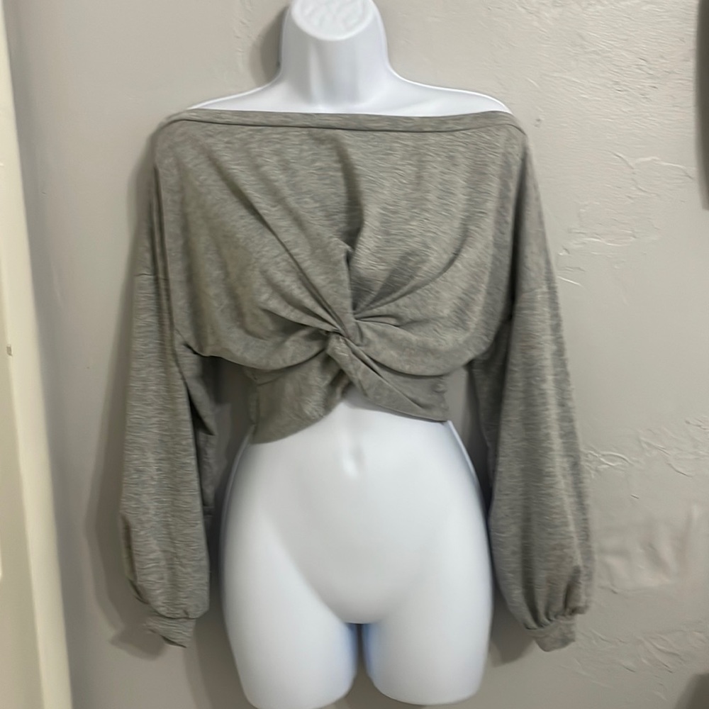 Front tie, long sleeve crop top